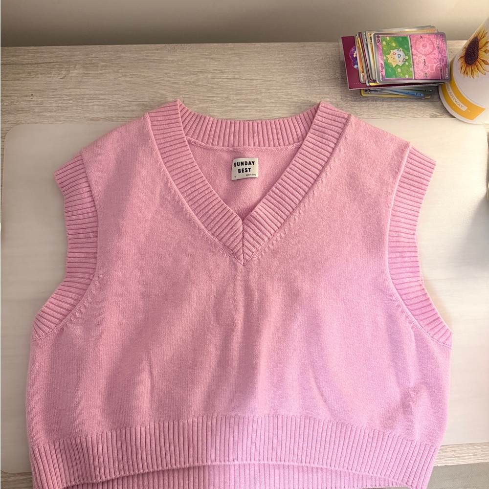 Aritzia Sunday Best Pink Cropped V-Neck Sweater Vest